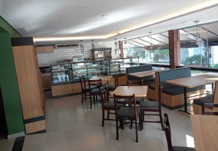 Cadeiras e mesas para Panificadora